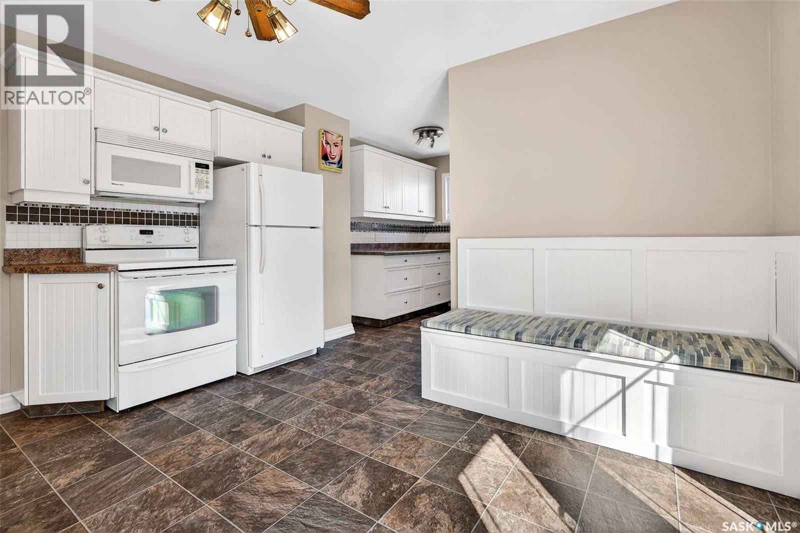 837 Keith Street, Moose Jaw, Saskatchewan  S6H 5R3 - Photo 11 - SK032321