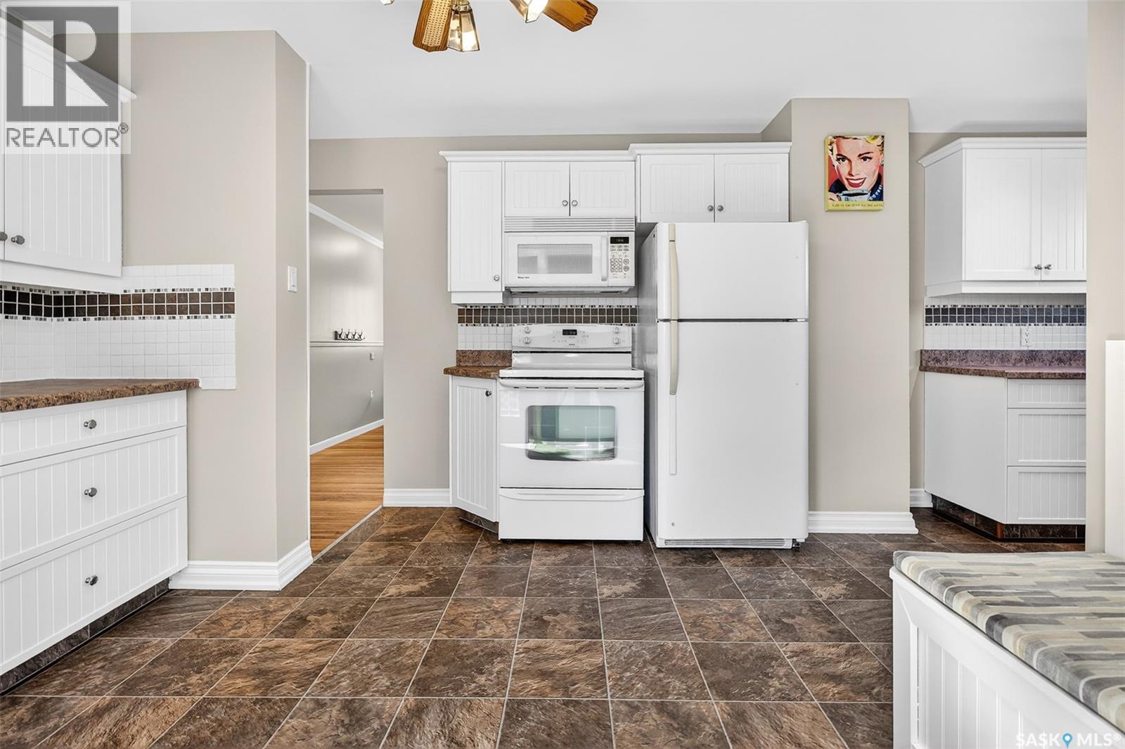 837 Keith Street, Moose Jaw, Saskatchewan  S6H 5R3 - Photo 12 - SK032321