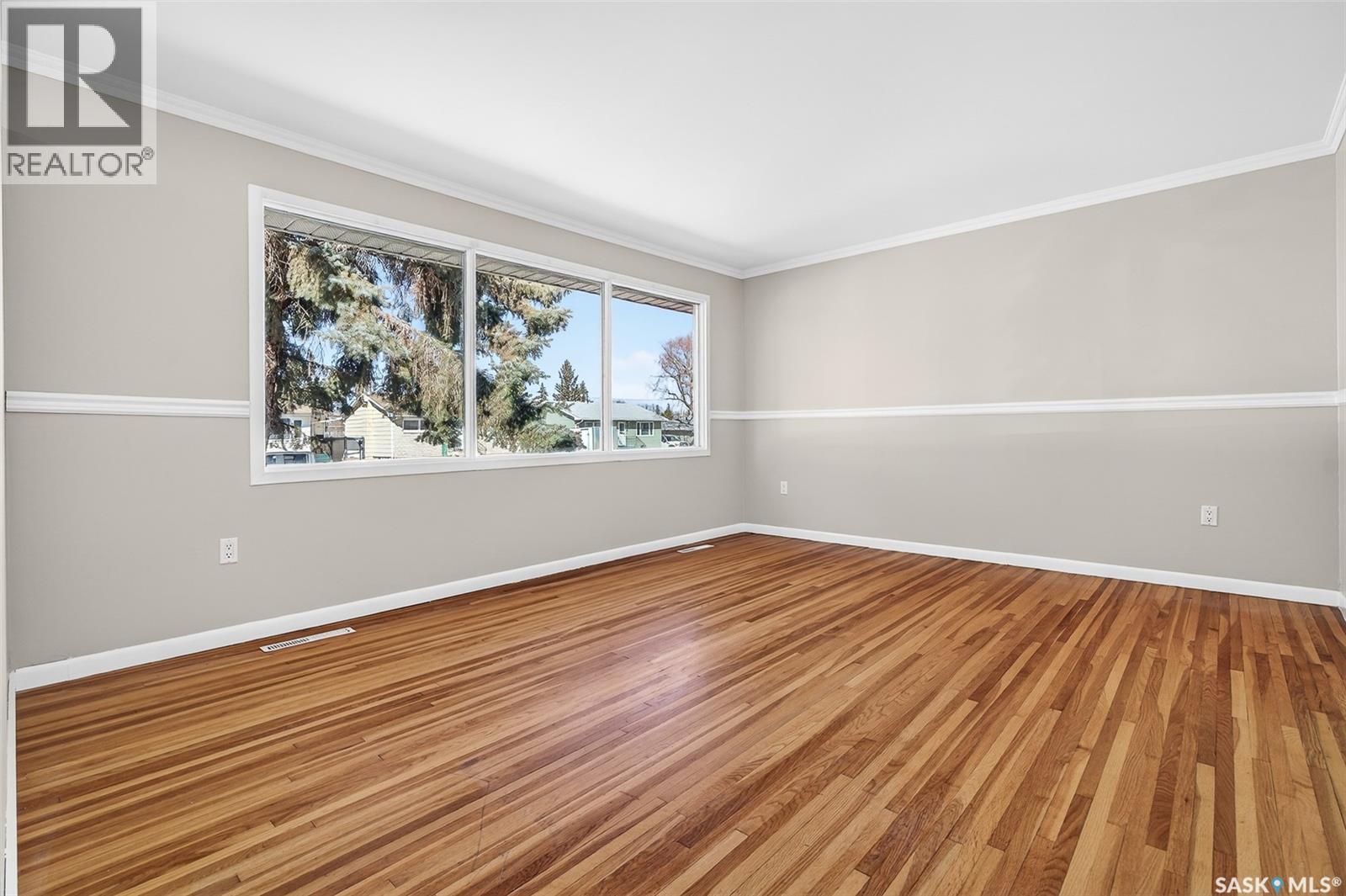 837 Keith Street, Moose Jaw, Saskatchewan  S6H 5R3 - Photo 4 - SK032321