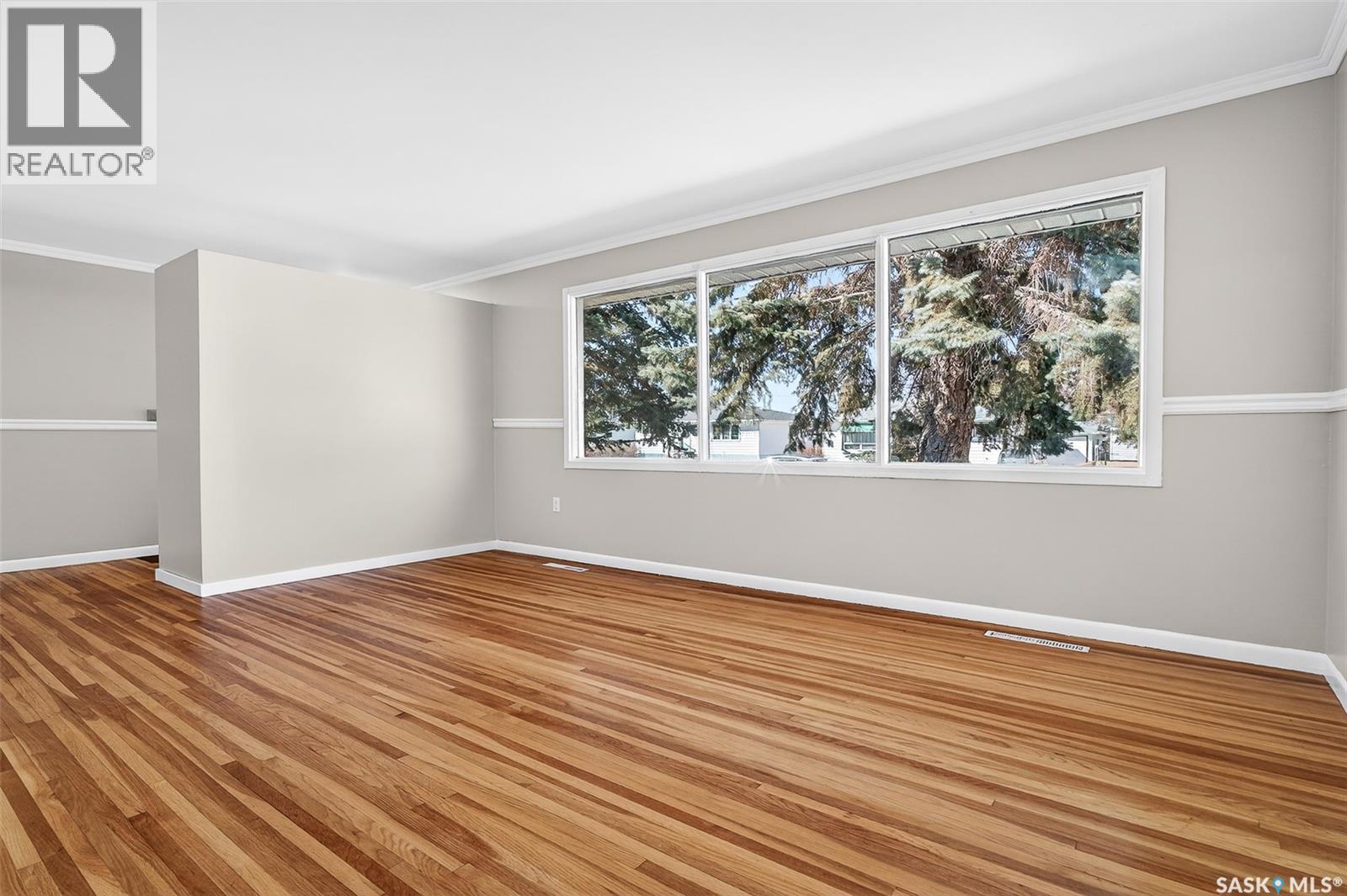 837 Keith Street, Moose Jaw, Saskatchewan  S6H 5R3 - Photo 5 - SK032321