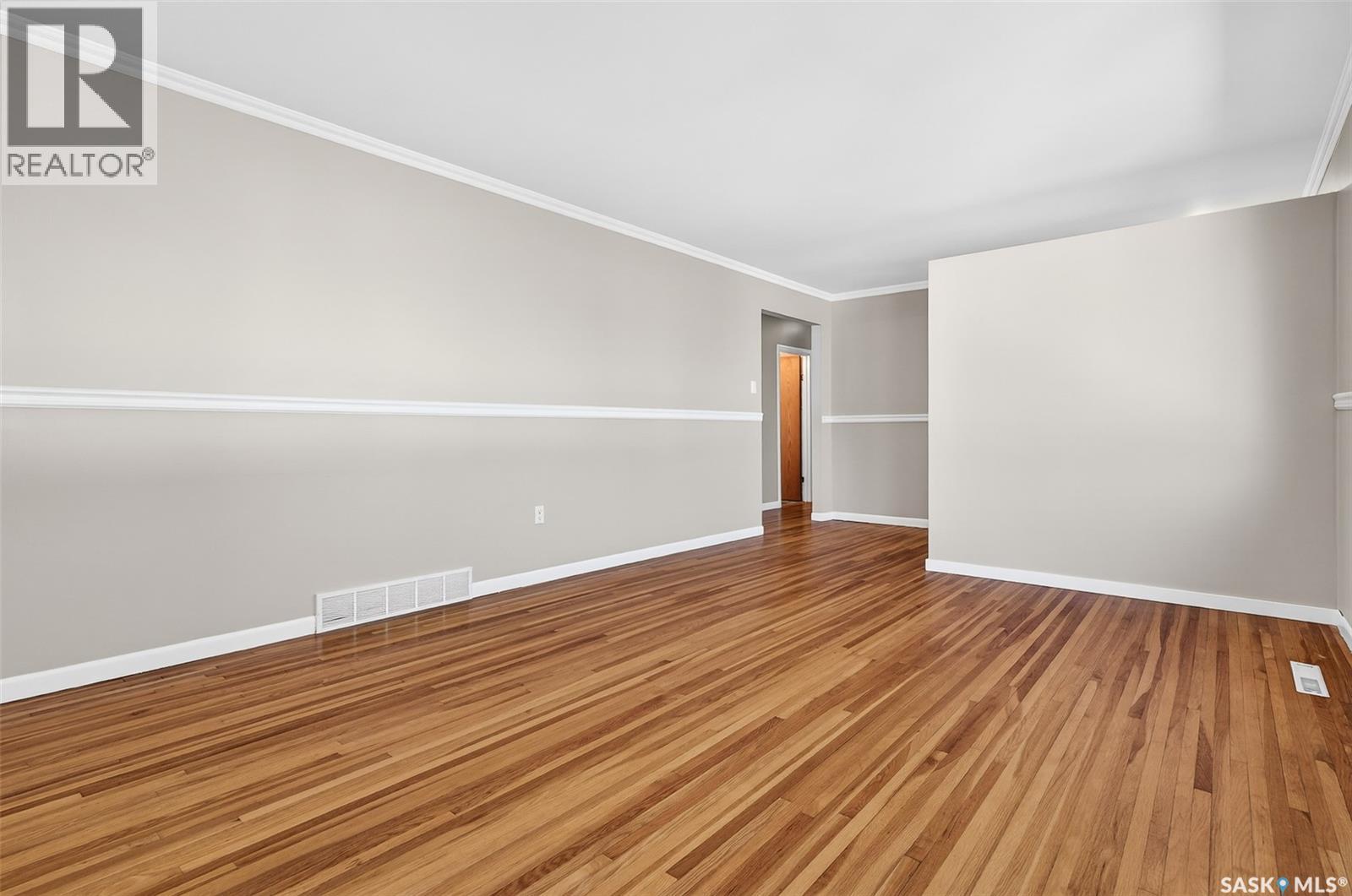 837 Keith Street, Moose Jaw, Saskatchewan  S6H 5R3 - Photo 6 - SK032321