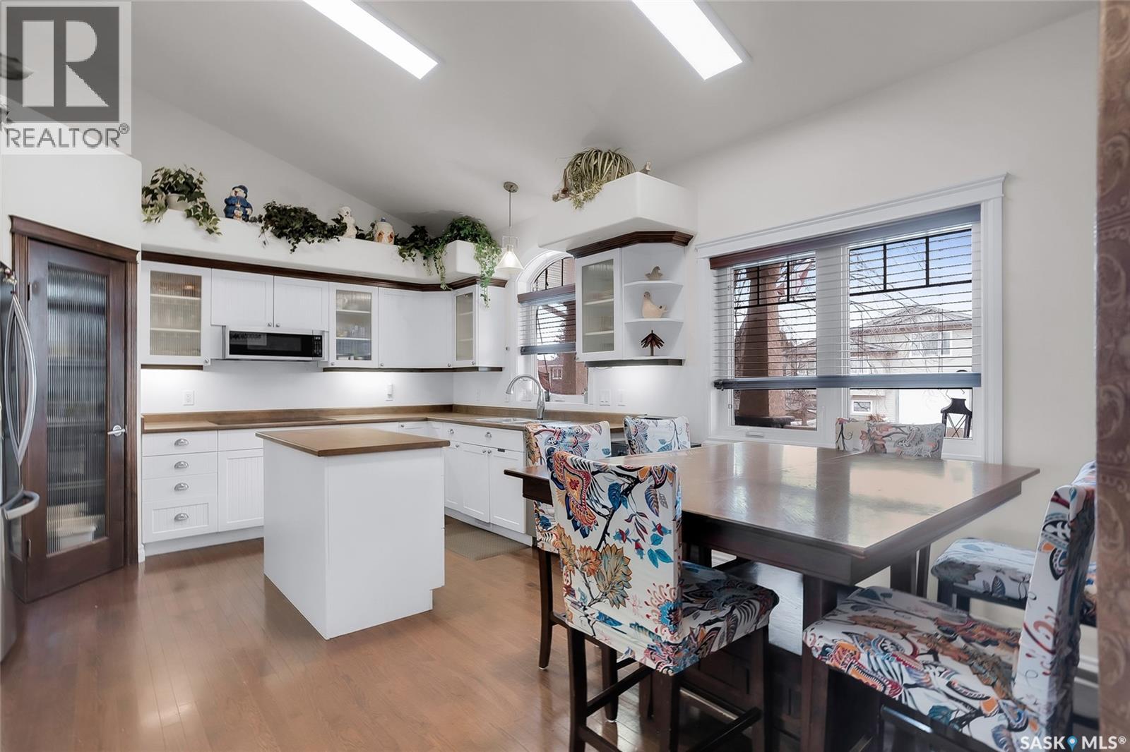 608 3rd Street N, Martensville, Saskatchewan  S0K 2T0 - Photo 11 - SK032309