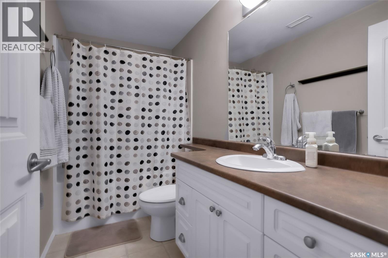 608 3rd Street N, Martensville, Saskatchewan  S0K 2T0 - Photo 36 - SK032309