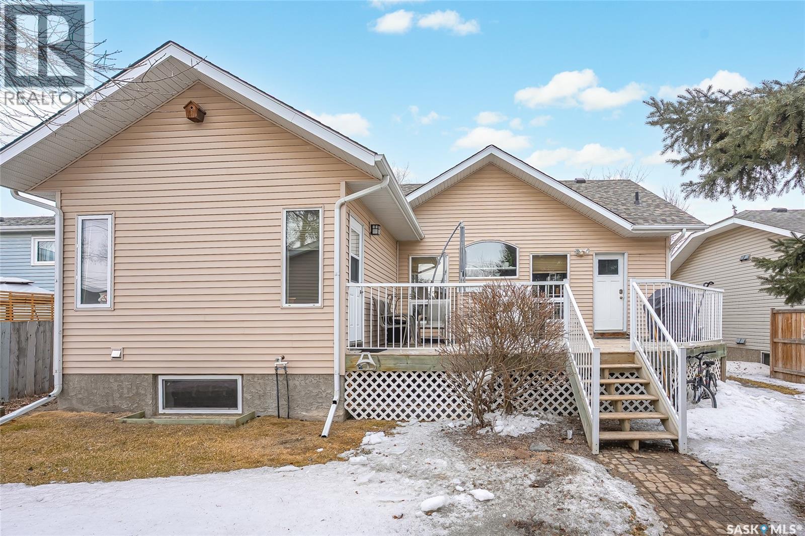 608 3rd Street N, Martensville, Saskatchewan  S0K 2T0 - Photo 42 - SK032309