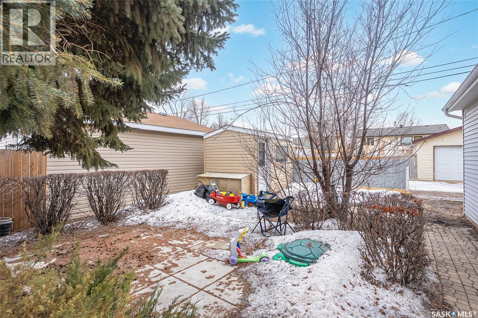608 3rd Street N, Martensville, Saskatchewan  S0K 2T0 - Photo 43 - SK032309