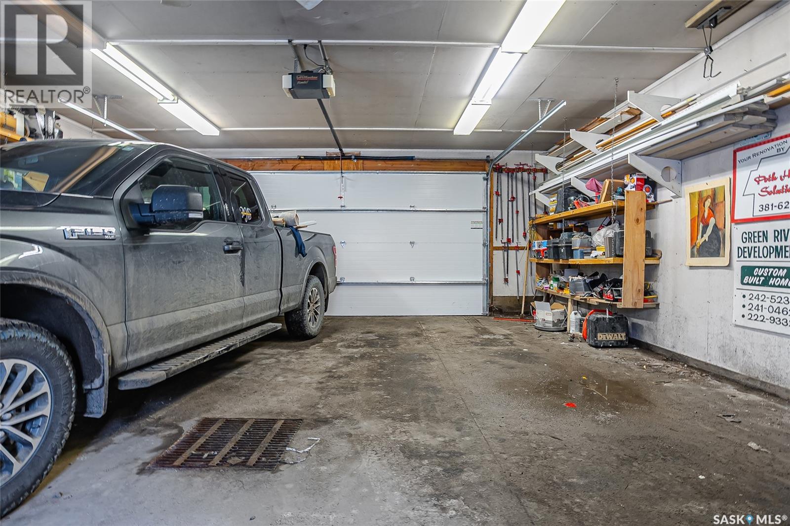 608 3rd Street N, Martensville, Saskatchewan  S0K 2T0 - Photo 45 - SK032309