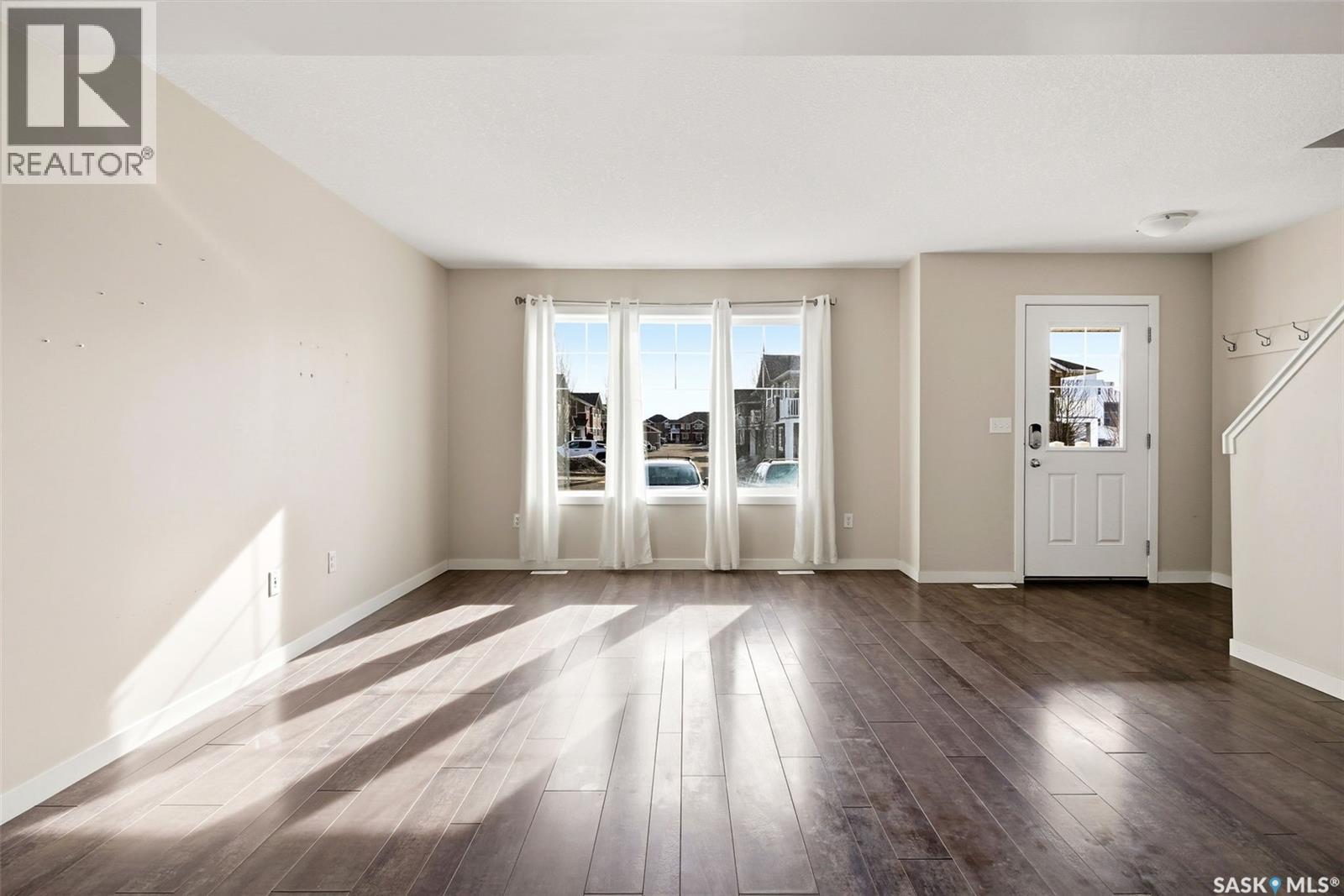 2 5752 Gordon Road, Regina, Saskatchewan  S4W 0M1 - Photo 4 - SK032271