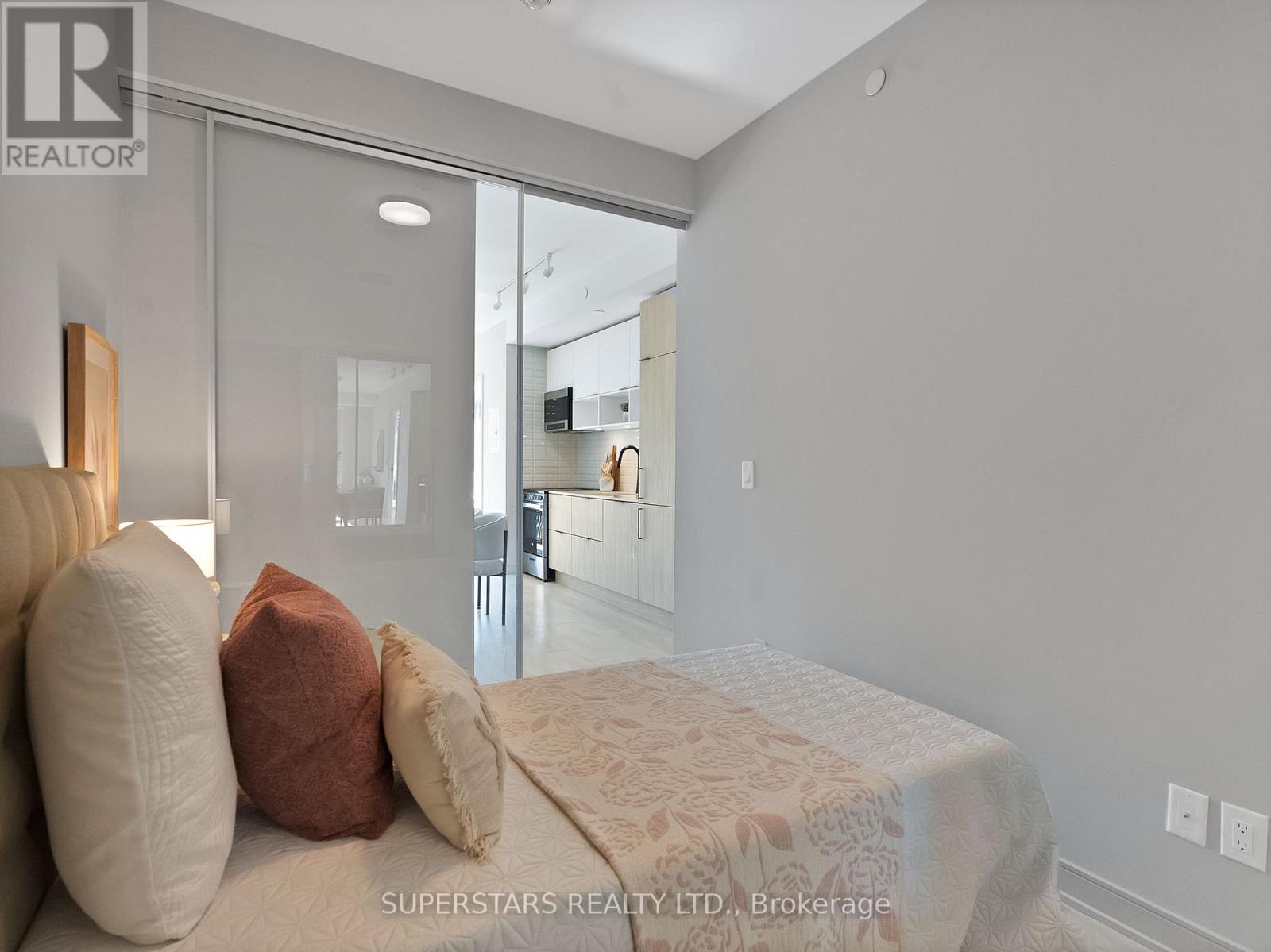 N566 - 35 Rolling Mills Road, Toronto, Ontario  M5A 0V6 - Photo 15 - C12967914