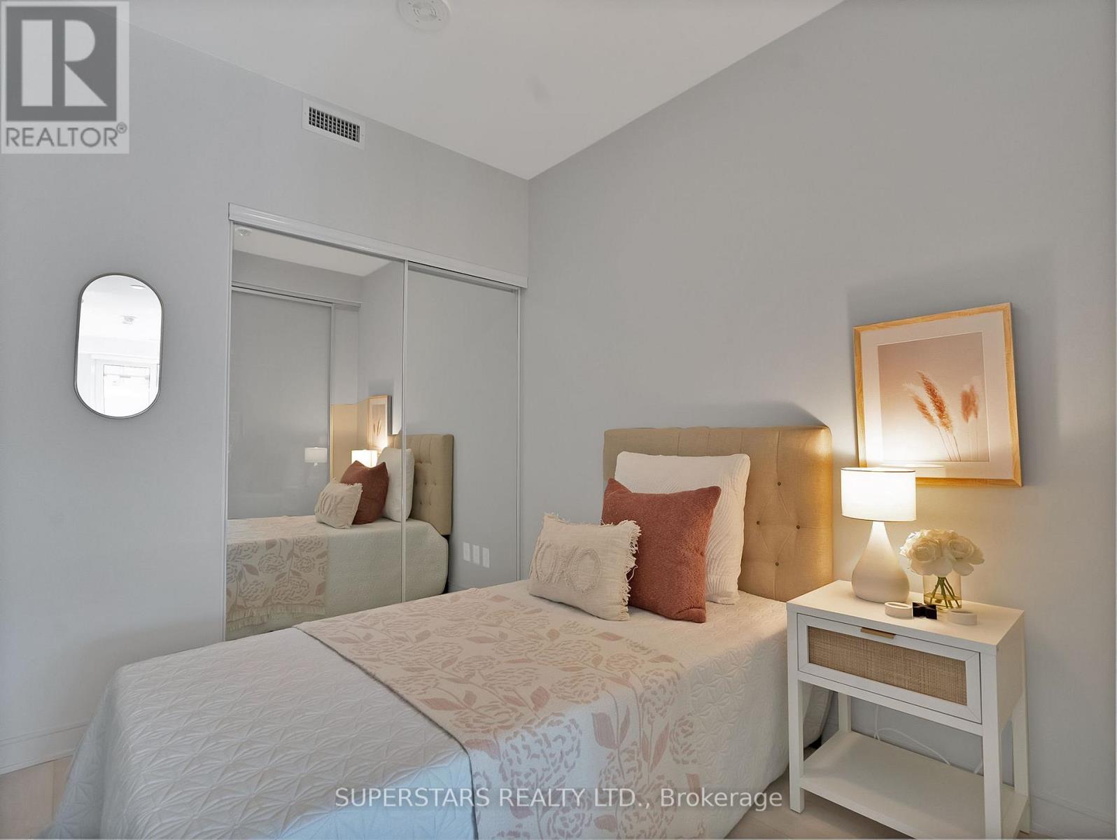 N566 - 35 Rolling Mills Road, Toronto, Ontario  M5A 0V6 - Photo 13 - C12967914