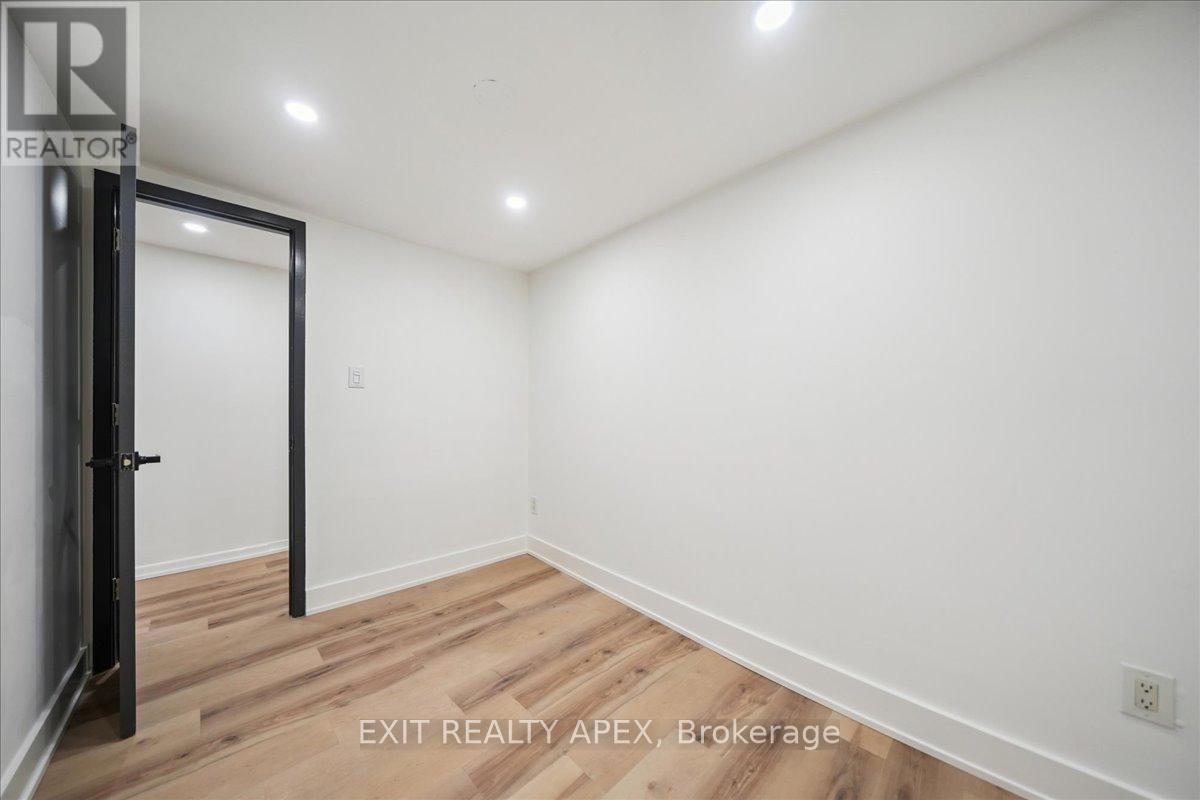 Lower Floor - 343 Greenwood Avenue, Toronto, Ontario  M4L 2R6 - Photo 17 - E12889768