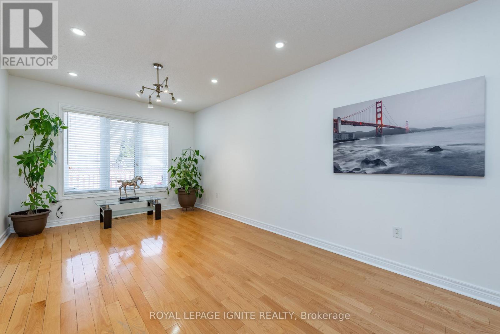 3 Todmorden Drive, Brampton, Ontario  L7A 1M5 - Photo 5 - W12952868