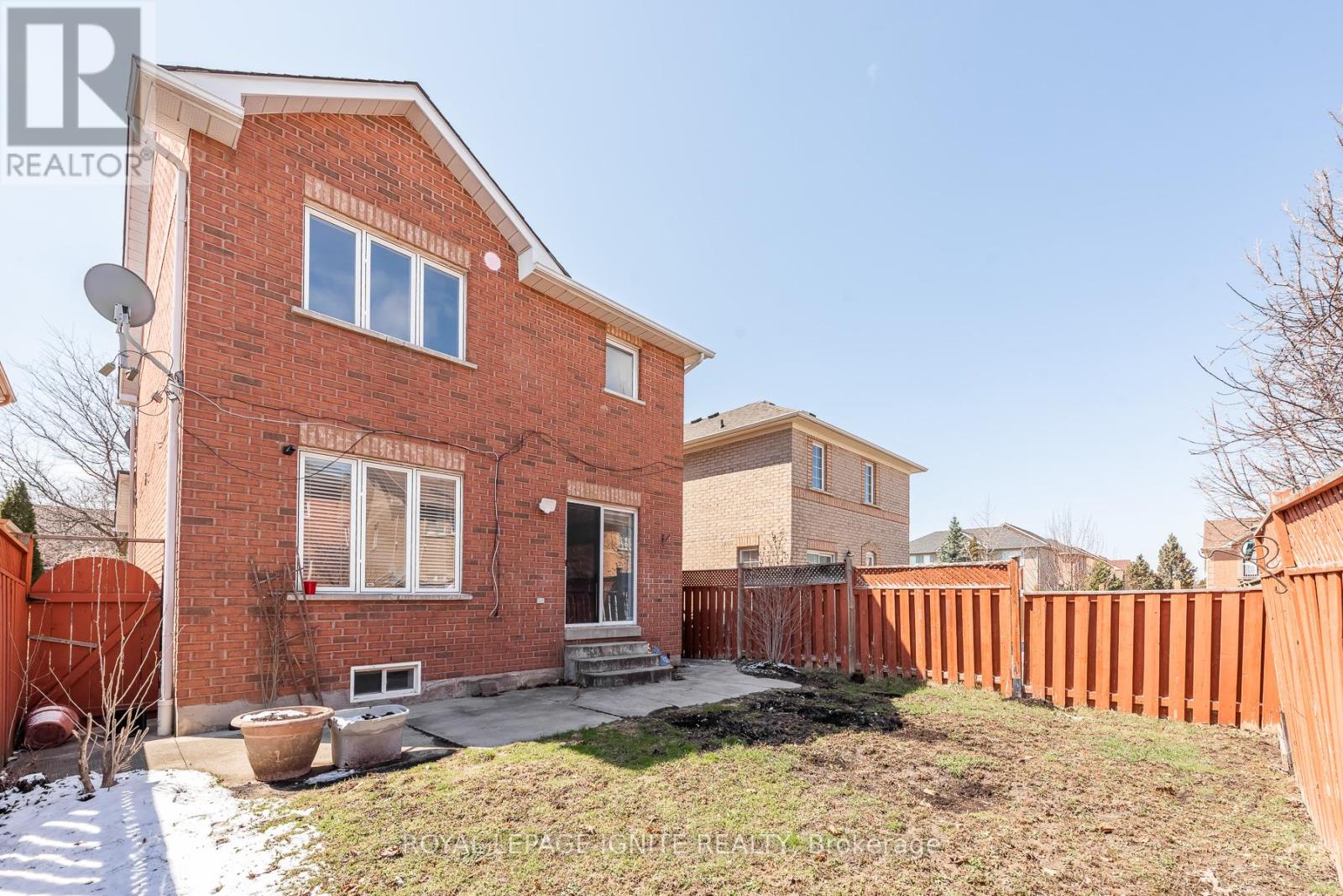 3 Todmorden Drive, Brampton, Ontario  L7A 1M5 - Photo 49 - W12952868