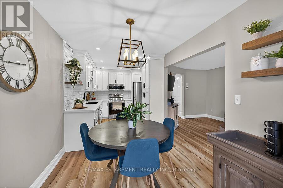 53 Pinewoods Drive, Hamilton, Ontario  L8L 2T6 - Photo 13 - X12971322