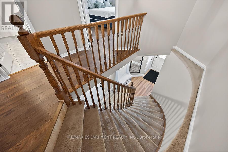 53 Pinewoods Drive, Hamilton, Ontario  L8L 2T6 - Photo 19 - X12971322