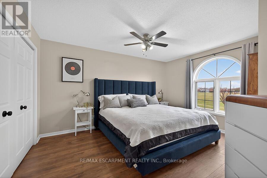 53 Pinewoods Drive, Hamilton, Ontario  L8L 2T6 - Photo 23 - X12971322