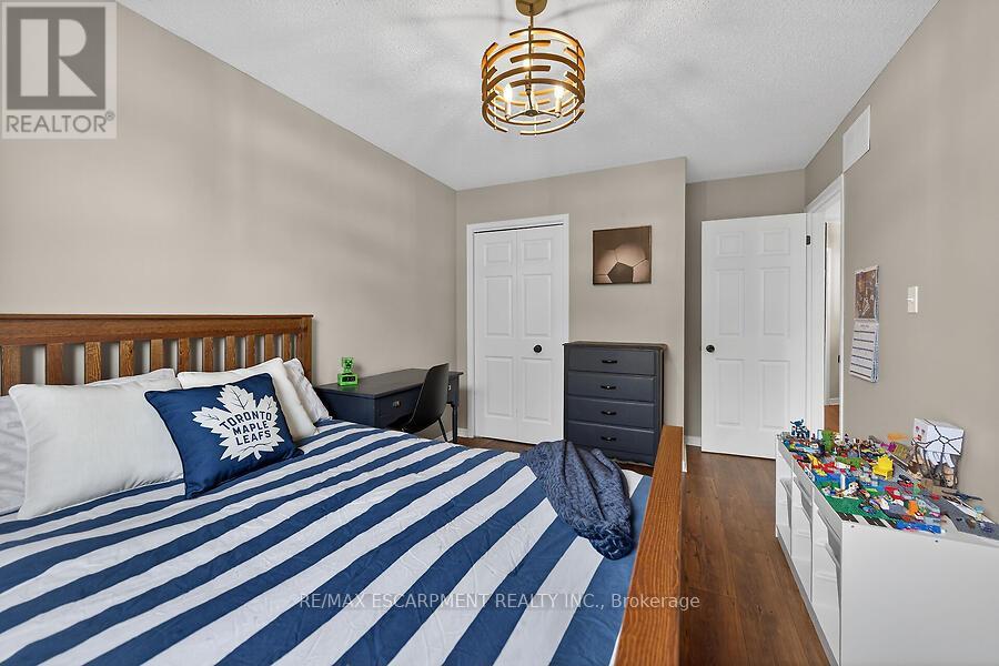 53 Pinewoods Drive, Hamilton, Ontario  L8L 2T6 - Photo 30 - X12971322