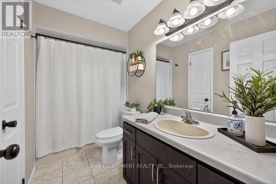 53 Pinewoods Drive, Hamilton, Ontario  L8L 2T6 - Photo 31 - X12971322