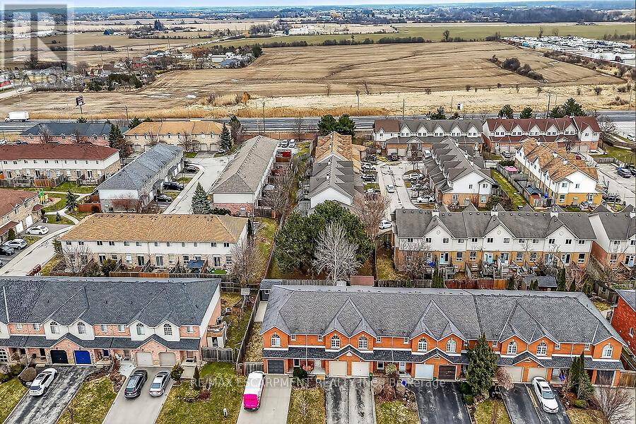 53 Pinewoods Drive, Hamilton, Ontario  L8L 2T6 - Photo 40 - X12971322