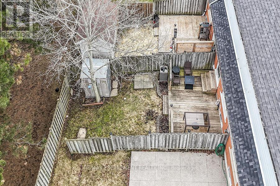 53 Pinewoods Drive, Hamilton, Ontario  L8L 2T6 - Photo 45 - X12971322