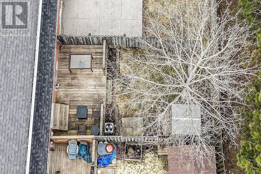 53 Pinewoods Drive, Hamilton, Ontario  L8L 2T6 - Photo 47 - X12971322