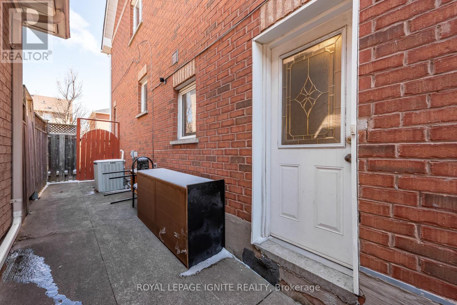 3 Todmorden Drive, Brampton, Ontario  L7A 1M5 - Photo 46 - W12952868