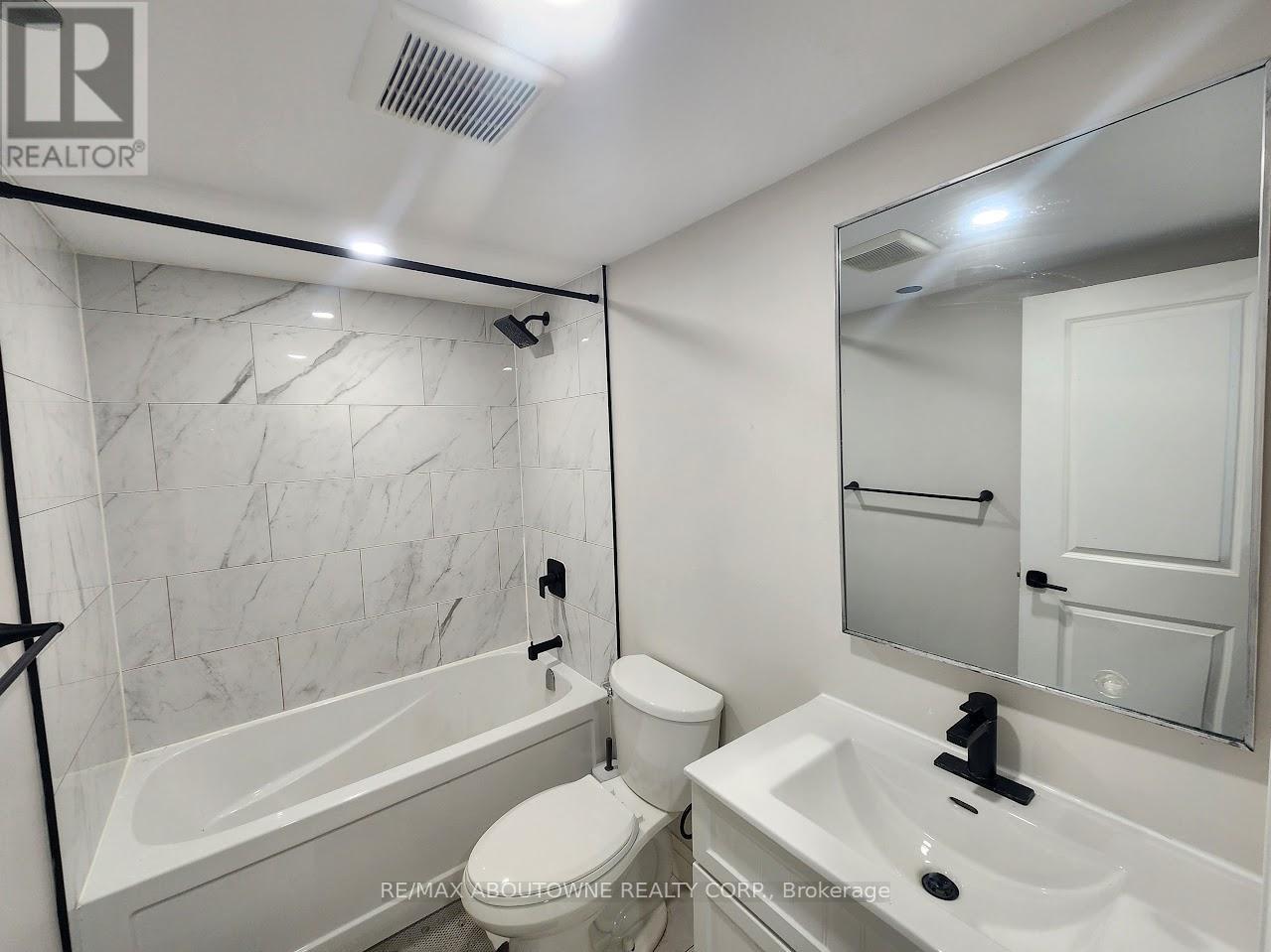 Bsmt - 366 Upper Ottawa Street, Hamilton, Ontario  L8T 3S8 - Photo 10 - X12971330