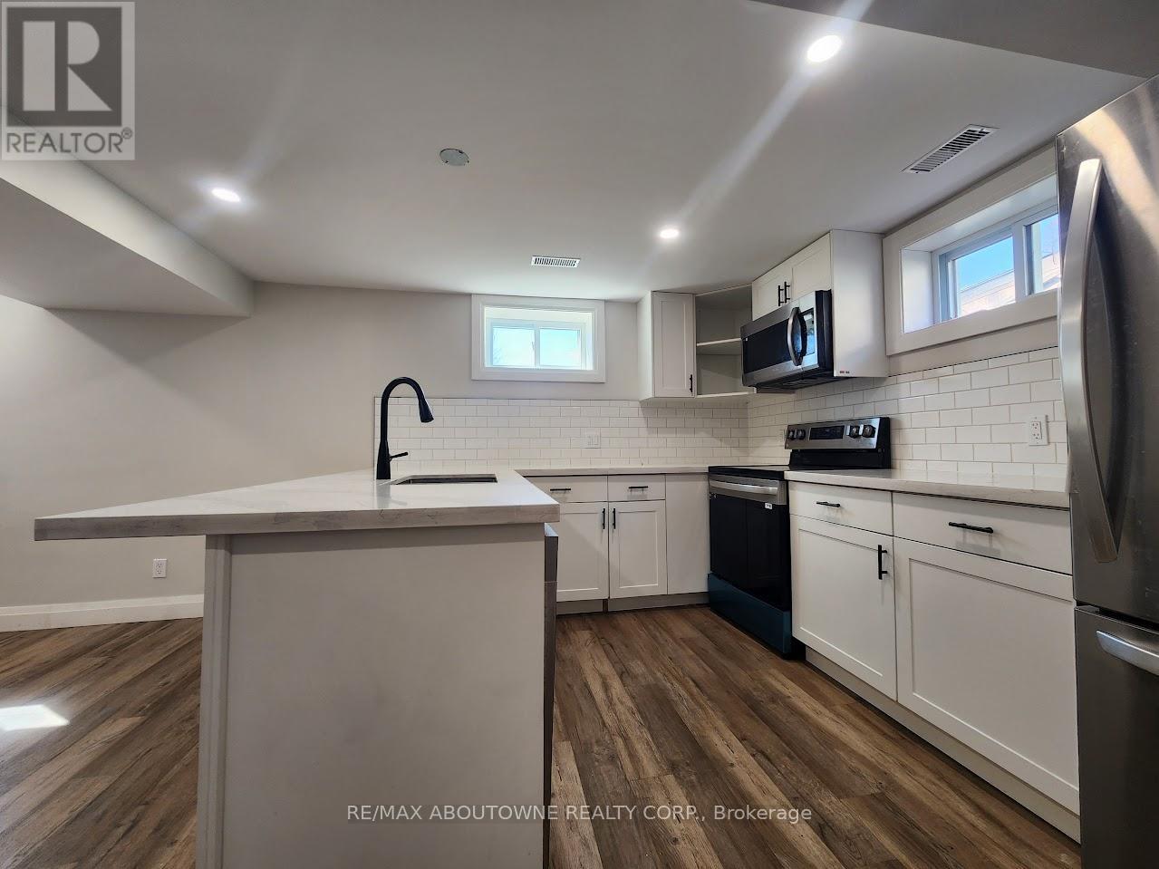 Bsmt - 366 Upper Ottawa Street, Hamilton, Ontario  L8T 3S8 - Photo 4 - X12971330