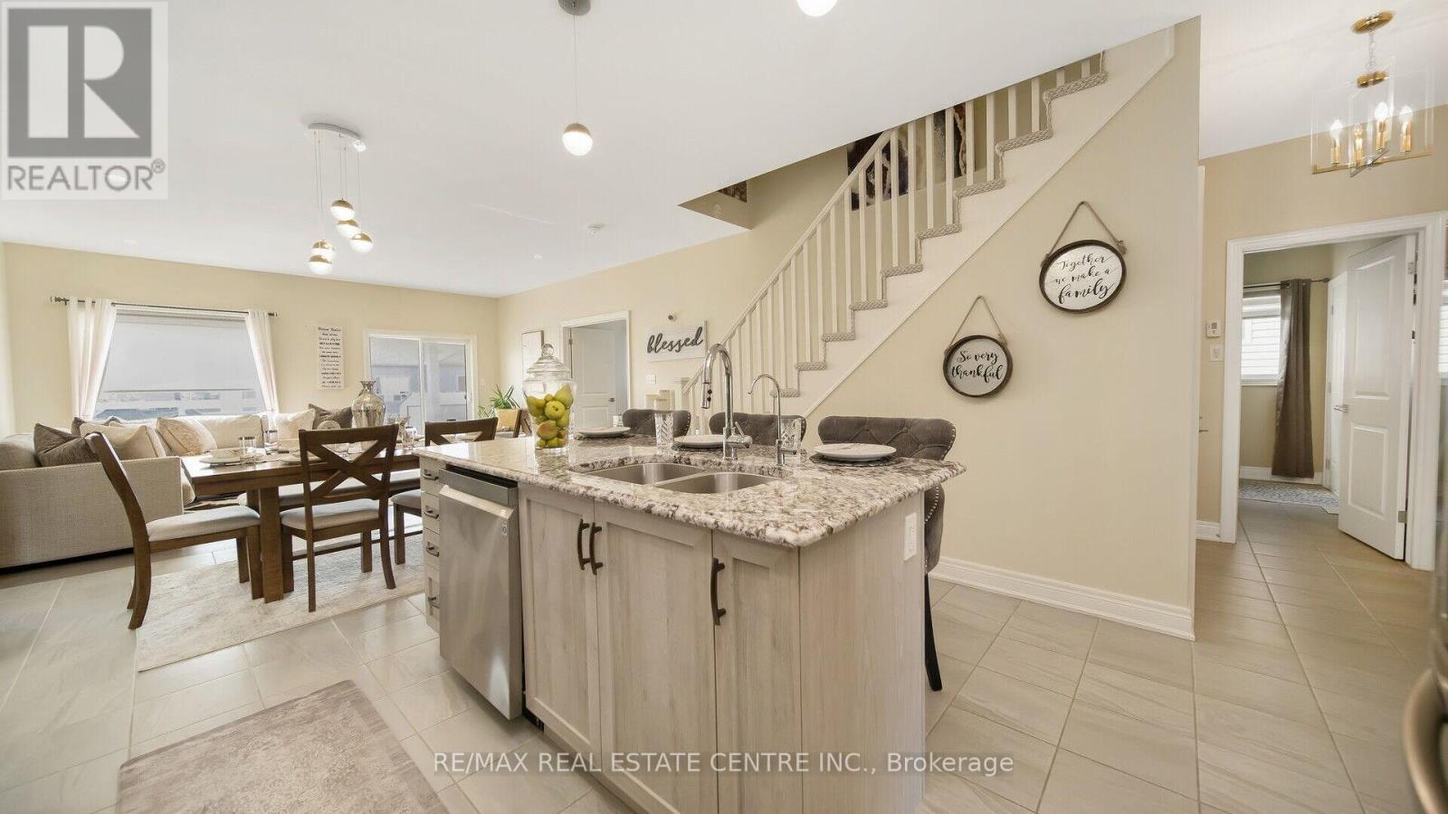 869 Burwell Street, Fort Erie, Ontario  L2A 0E3 - Photo 12 - X12971356