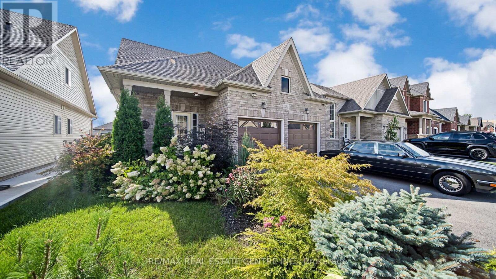 869 Burwell Street, Fort Erie, Ontario  L2A 0E3 - Photo 3 - X12971356