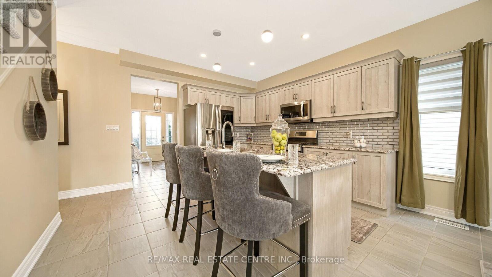 869 Burwell Street, Fort Erie, Ontario  L2A 0E3 - Photo 9 - X12971356