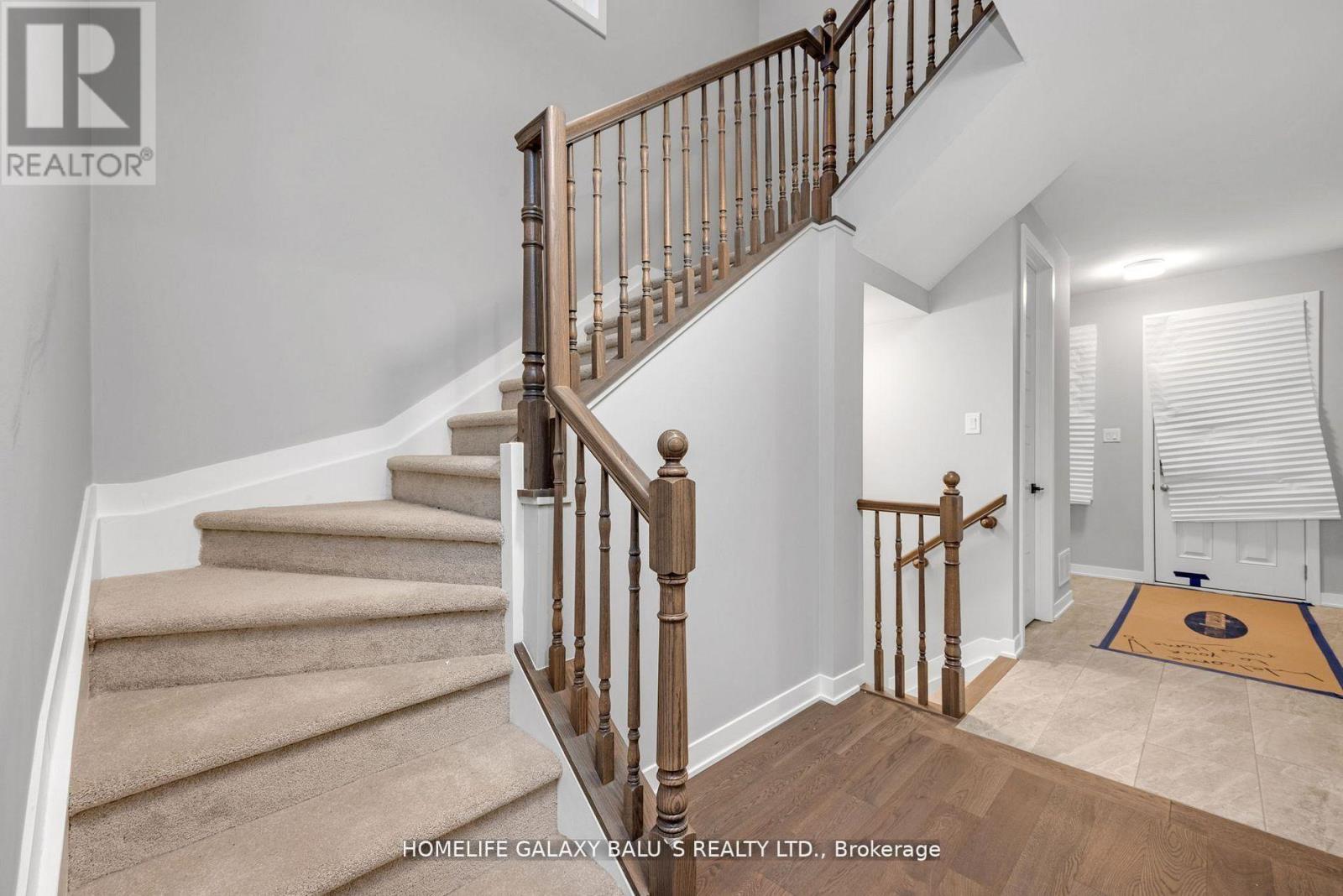 308 Crossway Terrace, Ottawa, Ontario  K2S 2Y8 - Photo 4 - X12971370