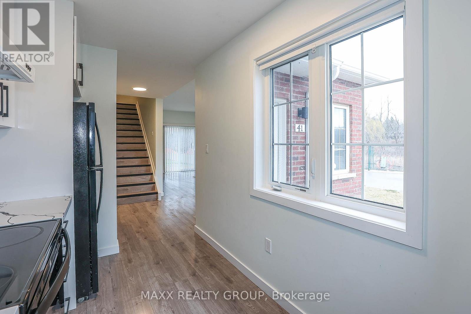 41 Waterleaf Trail, Welland, Ontario  L3C 0H6 - Photo 10 - X12971396