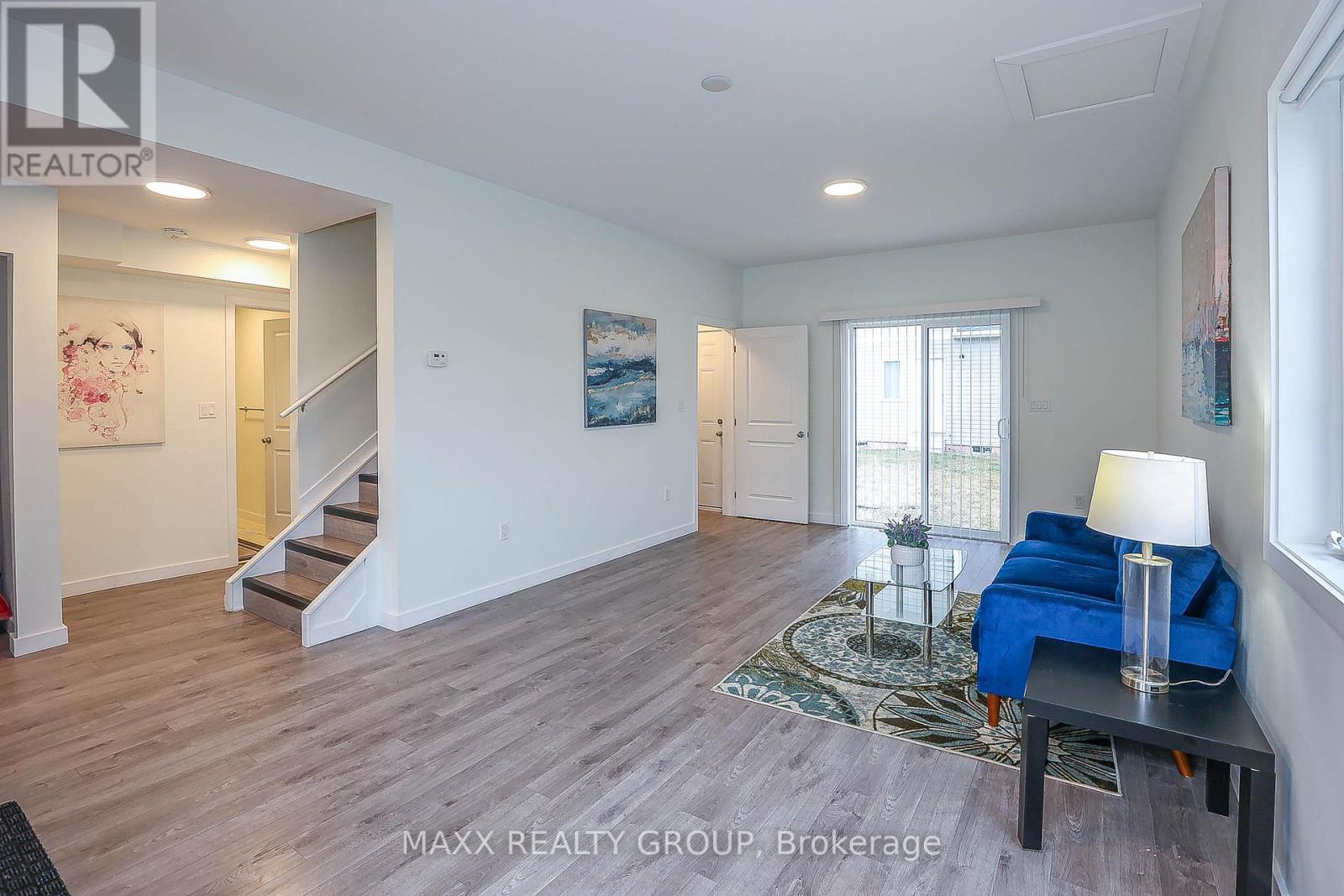 41 Waterleaf Trail, Welland, Ontario  L3C 0H6 - Photo 12 - X12971396