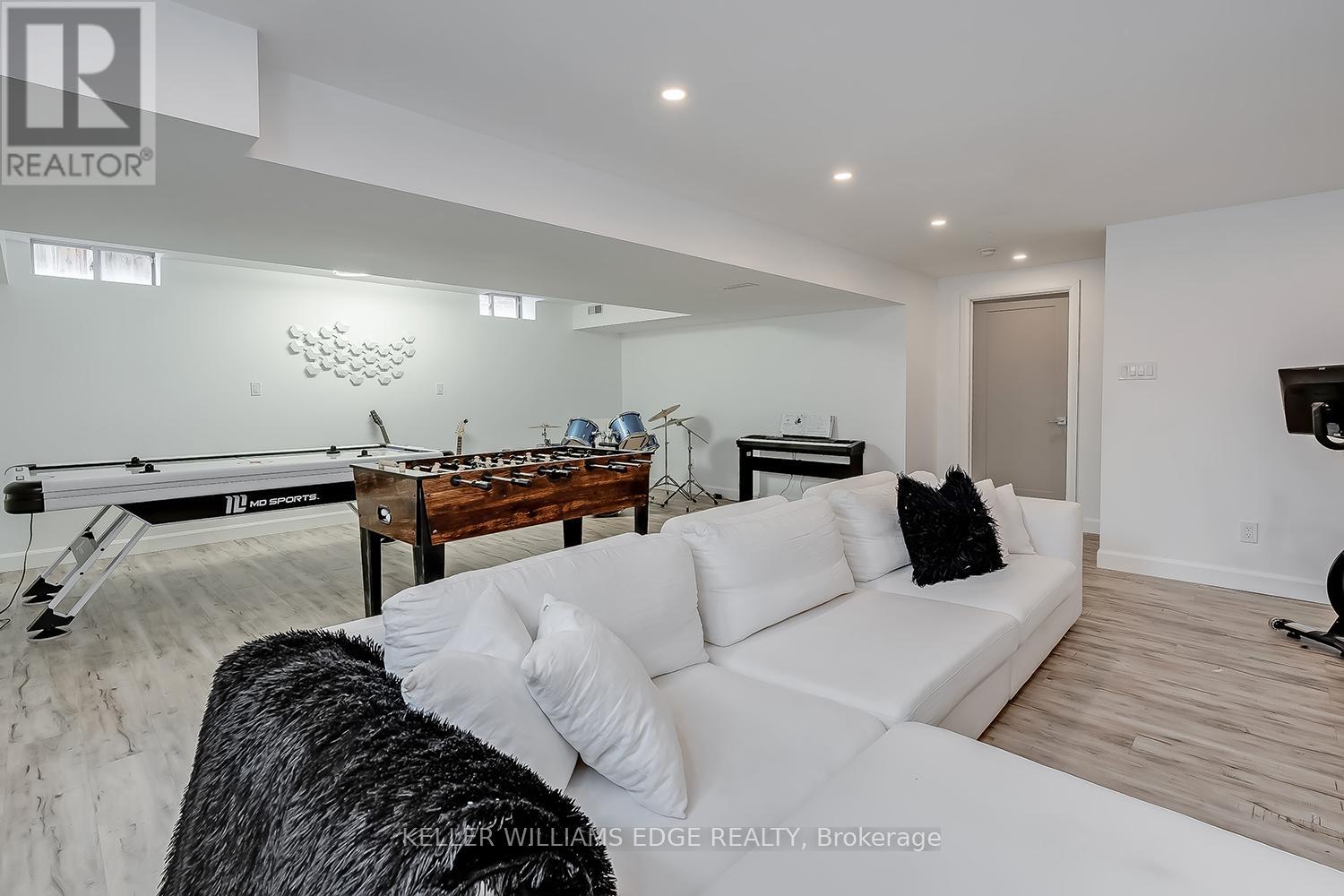 168 Echovalley Drive, Hamilton, Ontario  L8J 0H2 - Photo 42 - X12971416