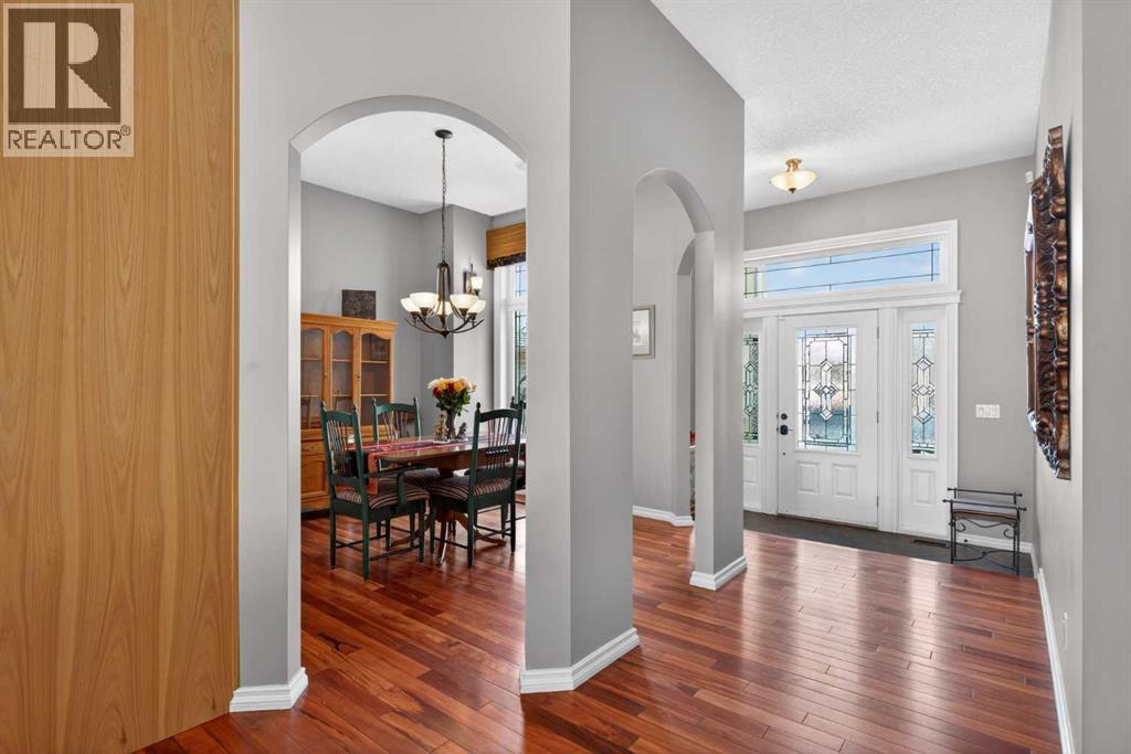 77 Crystal Green Drive, Okotoks, Alberta  T1S 2N8 - Photo 3 - A2290646