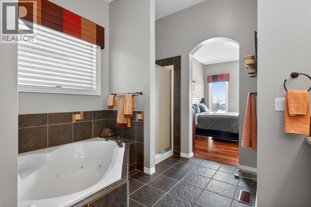 77 Crystal Green Drive, Okotoks, Alberta  T1S 2N8 - Photo 24 - A2290646