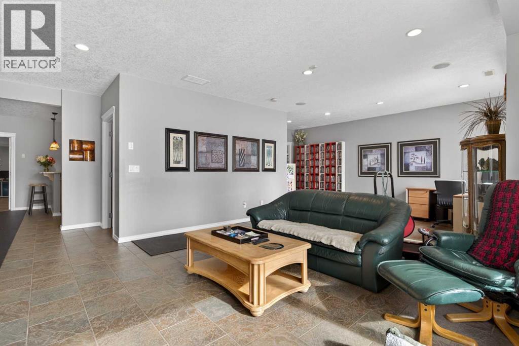 77 Crystal Green Drive, Okotoks, Alberta  T1S 2N8 - Photo 34 - A2290646