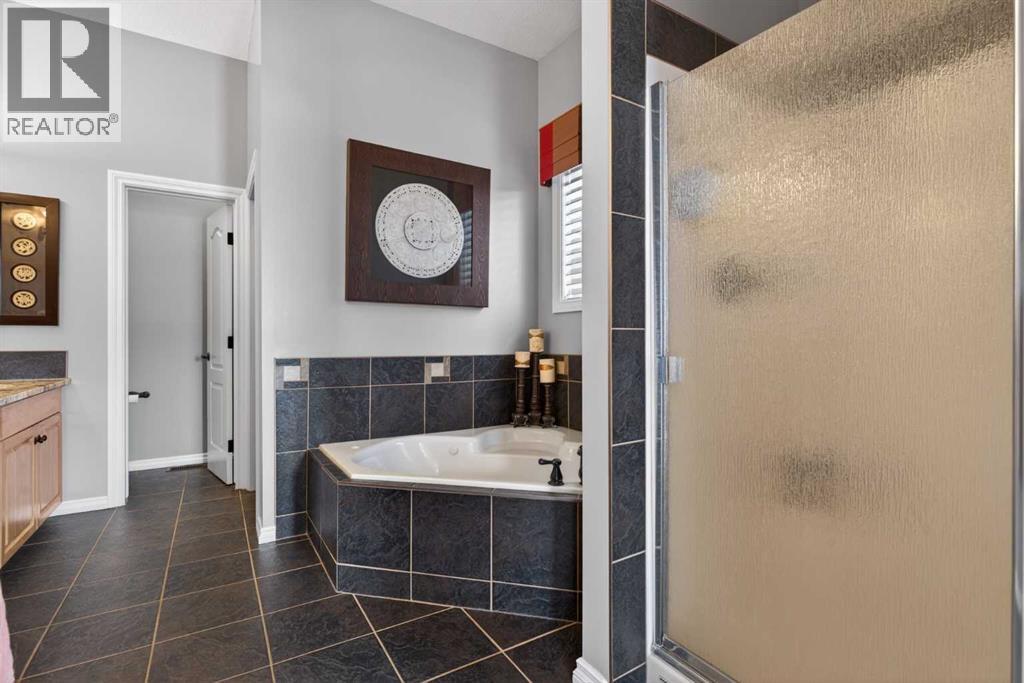 77 Crystal Green Drive, Okotoks, Alberta  T1S 2N8 - Photo 23 - A2290646