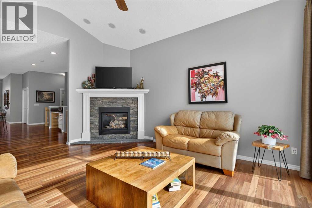 77 Crystal Green Drive, Okotoks, Alberta  T1S 2N8 - Photo 17 - A2290646