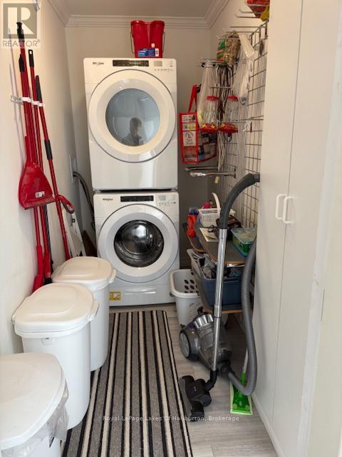 260 Mountain Street, Dysart Et Al (Dysart), Ontario  K0M 1S0 - Photo 36 - X12970822