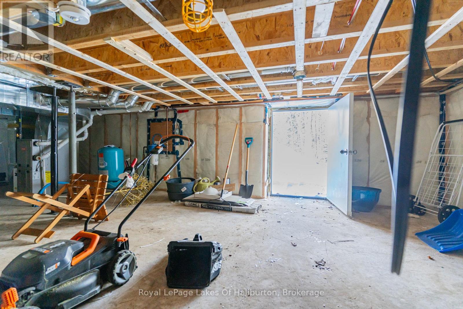 260 Mountain Street, Dysart Et Al (Dysart), Ontario  K0M 1S0 - Photo 42 - X12970822