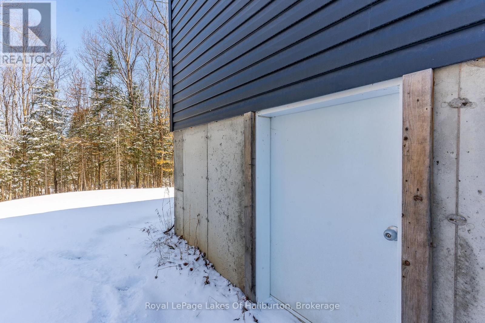 260 Mountain Street, Dysart Et Al (Dysart), Ontario  K0M 1S0 - Photo 40 - X12970822