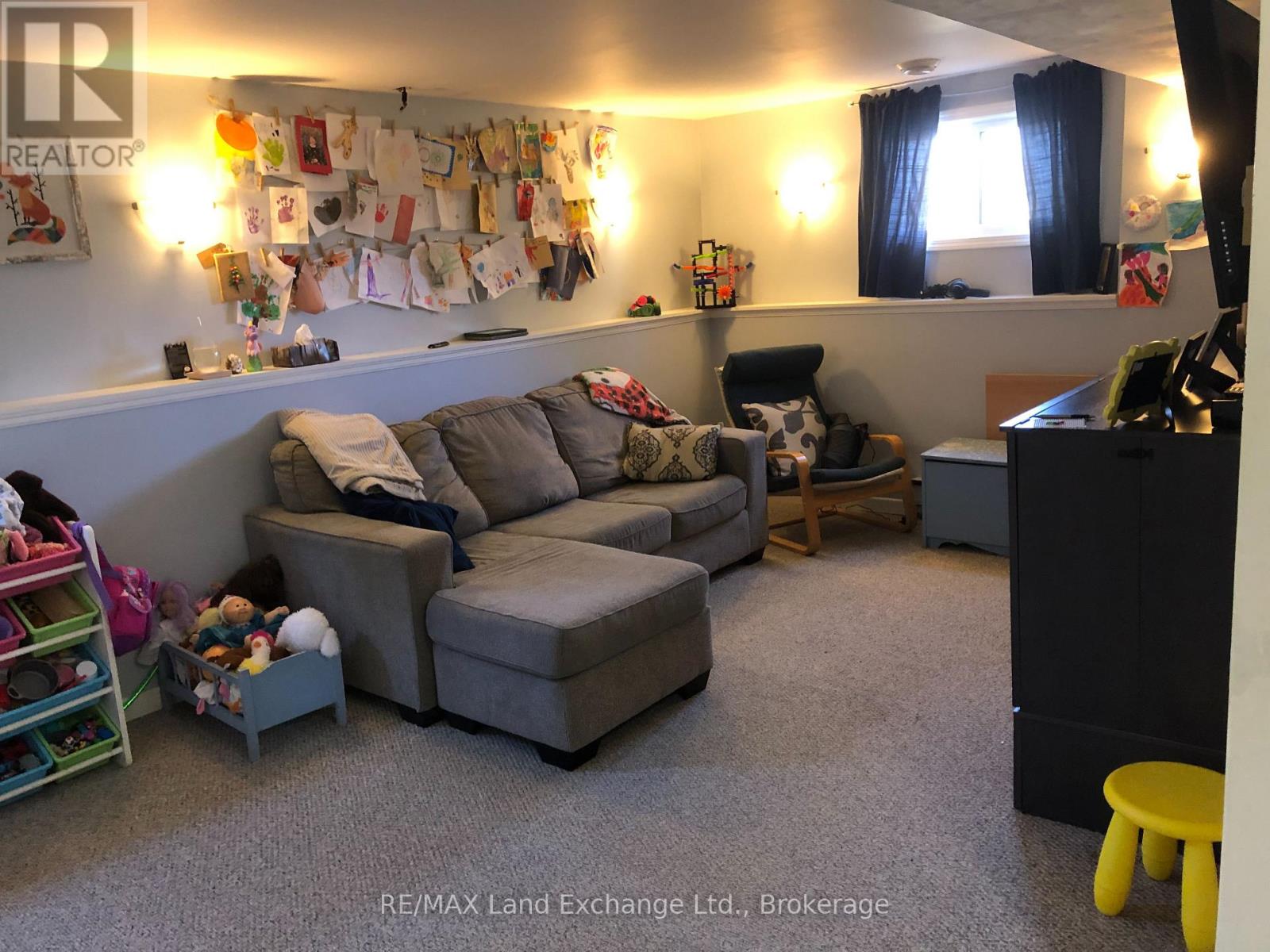 812 Walsh Street, Kincardine, Ontario  N2Z 1P4 - Photo 8 - X12970880