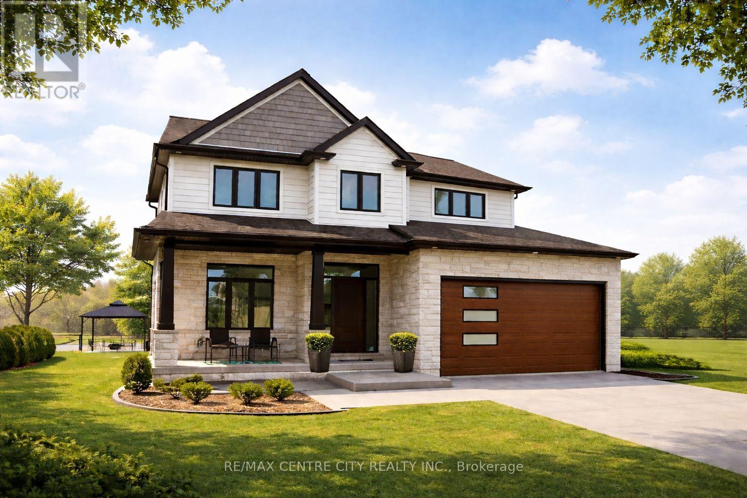 211 FOXBOROUGH PLACE, Thames Centre, Ontario