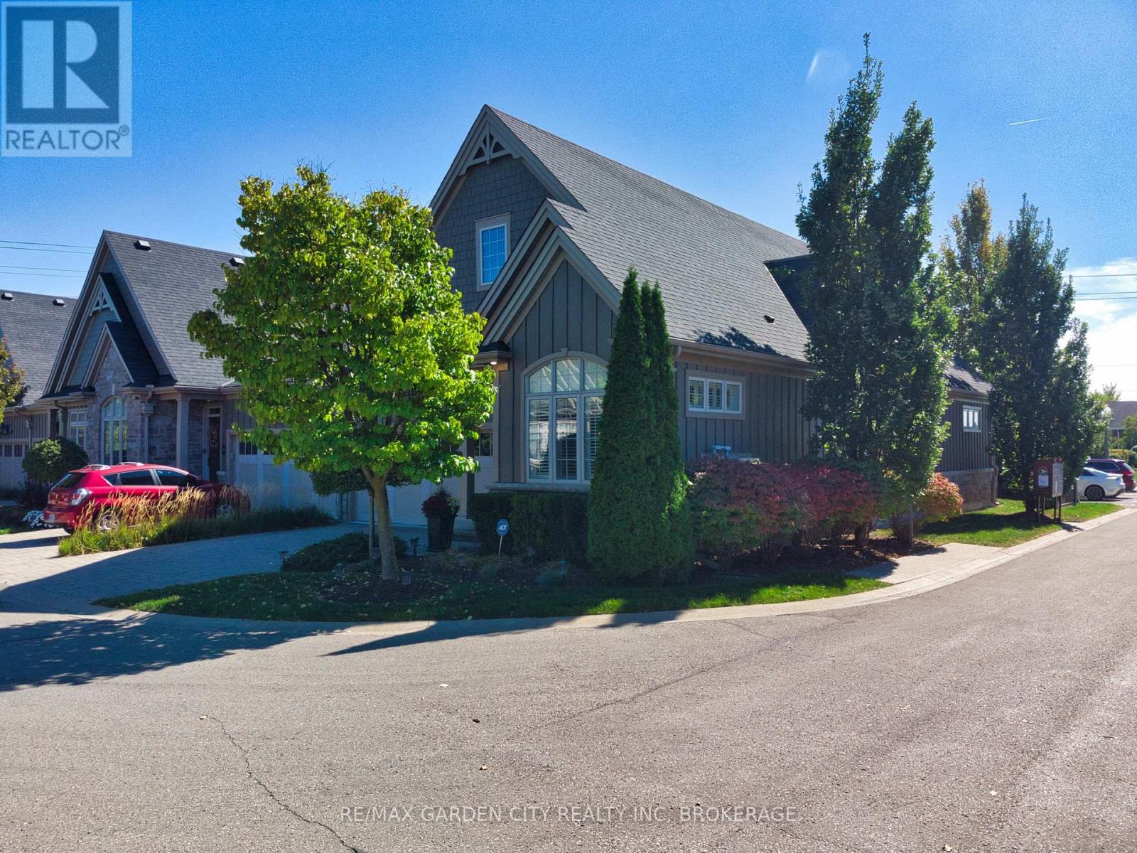 15 - 215 Vansickle Road, St. Catharines, Ontario  L2S 0E3 - Photo 2 - X12797994