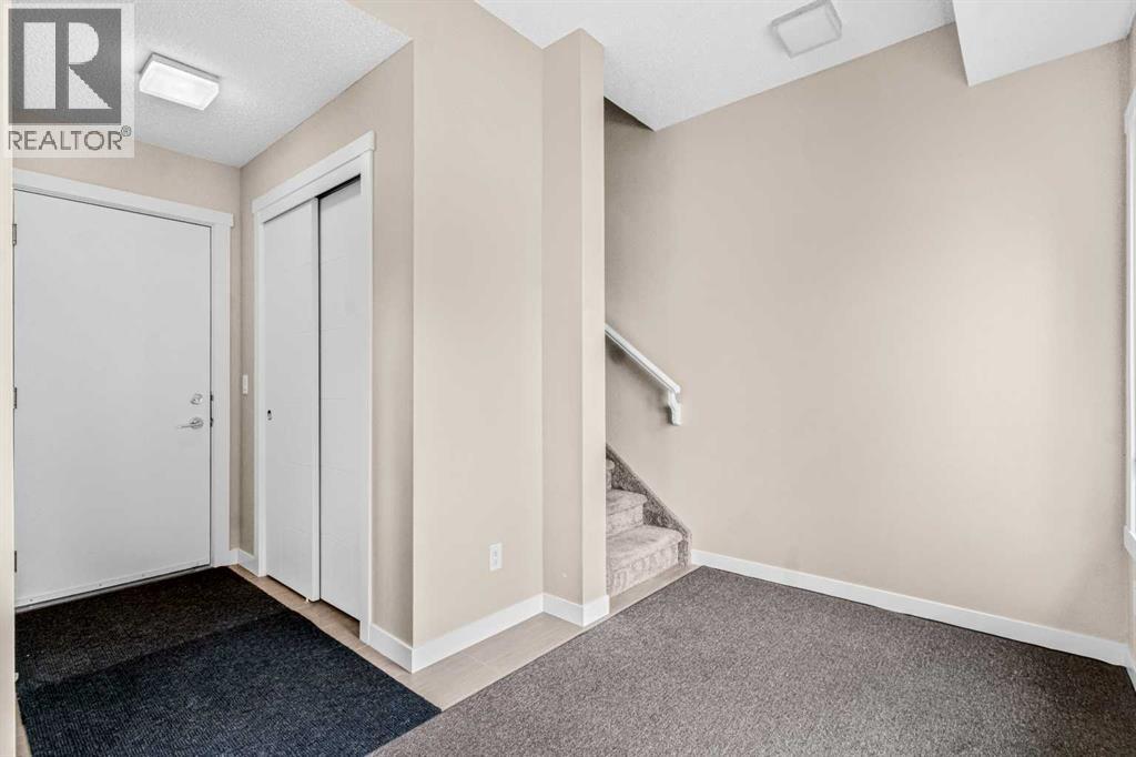 601, 218 Sherwood Square Nw, Calgary, Alberta T3R 0Y2 - Photo 5 - A2297322