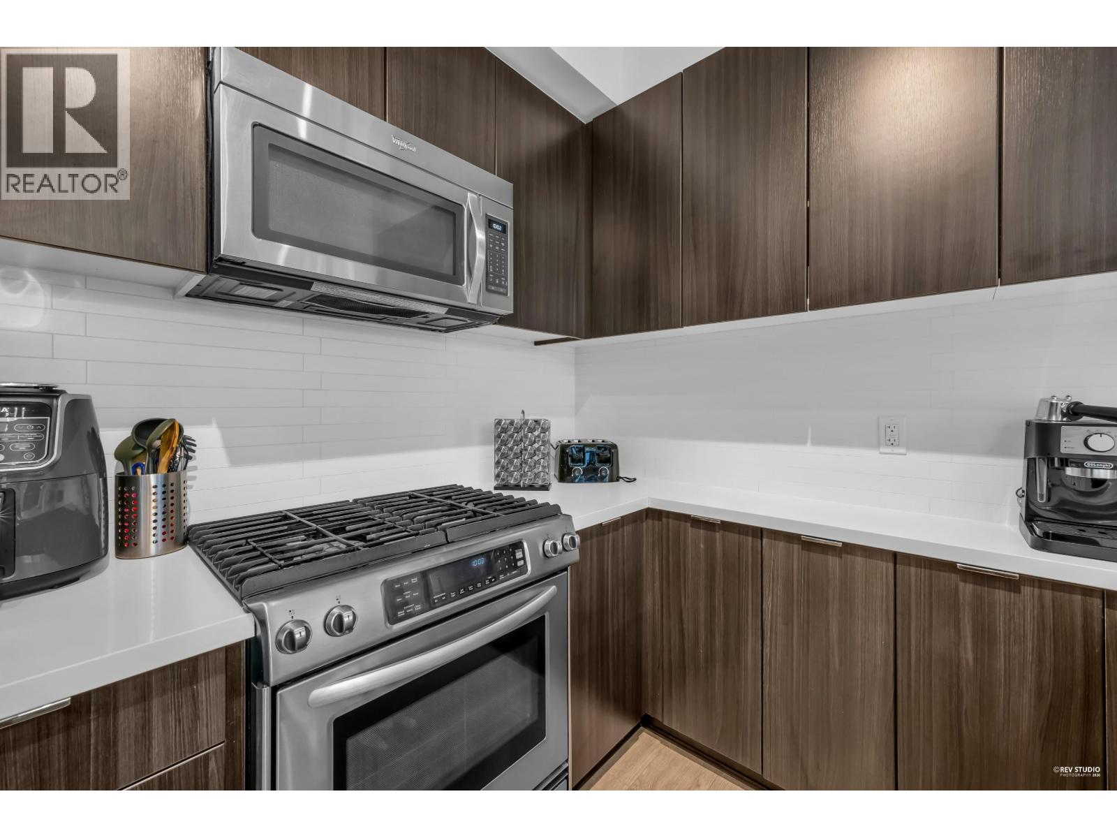 111 1135 Windsor Mews, Coquitlam, British Columbia  V3B 0L2 - Photo 10 - R3107995