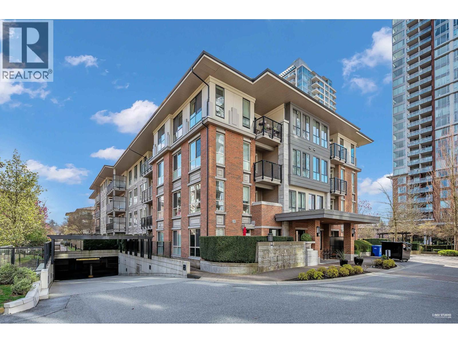 111 1135 Windsor Mews, Coquitlam, British Columbia  V3B 0L2 - Photo 2 - R3107995