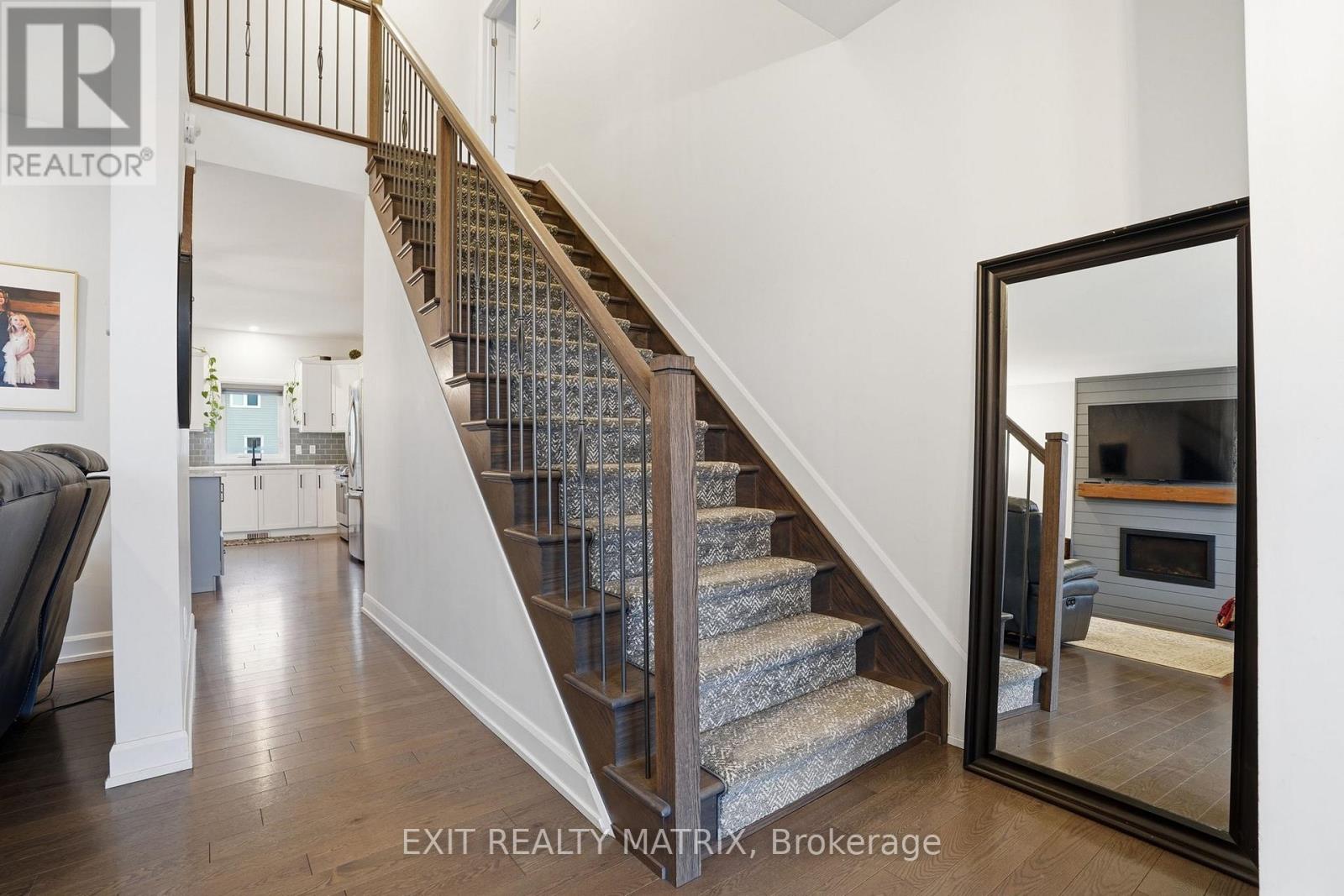 129 Lyon Street, Russell, Ontario  K0A 1W0 - Photo 19 - X12971540