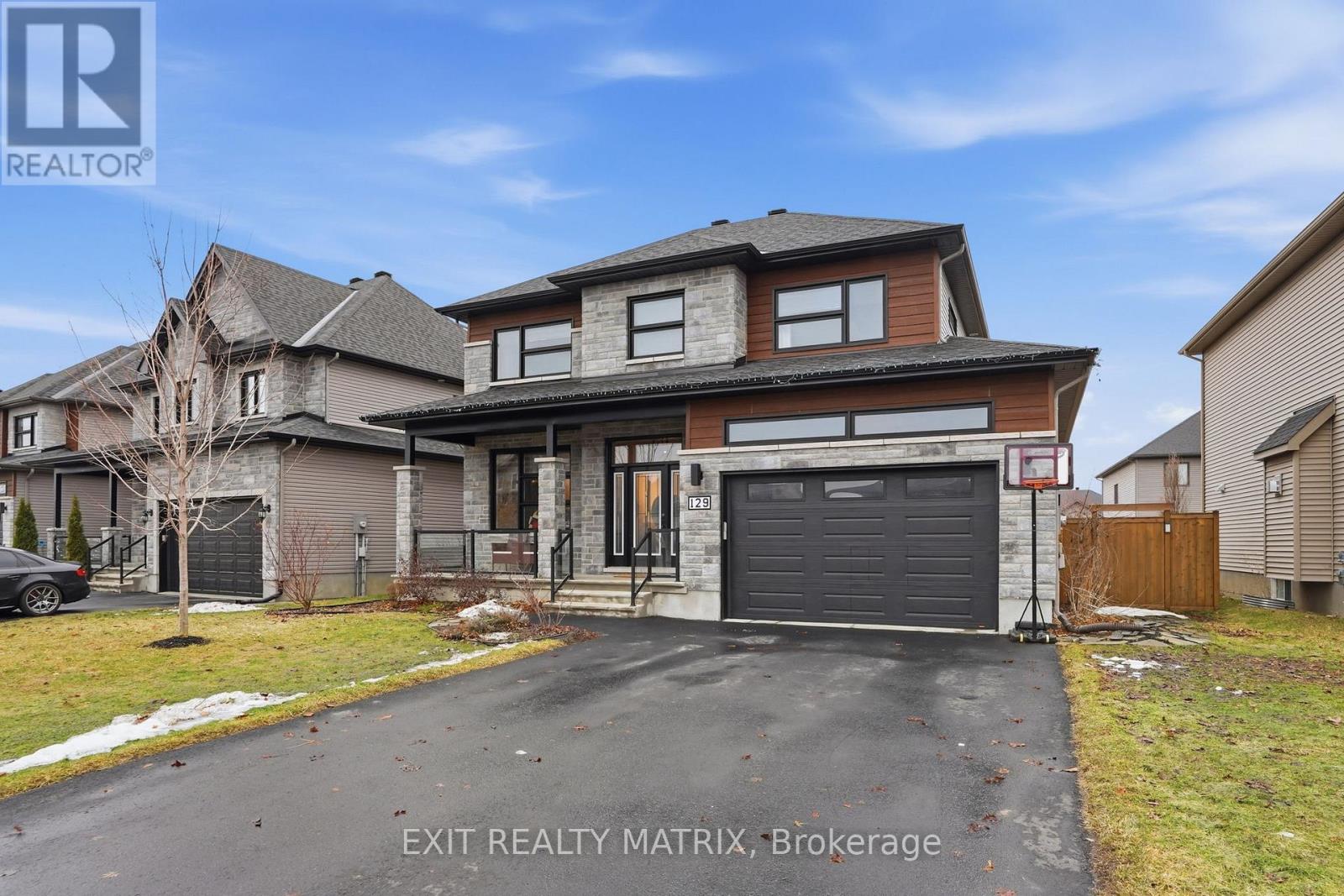 129 Lyon Street, Russell, Ontario  K0A 1W0 - Photo 2 - X12971540